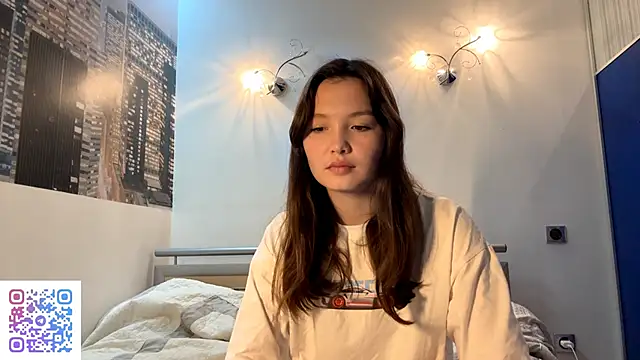 Snapshot of KiraVelvet chatting on September 18, 2025, 10:07 am KiraVelvet online show from September 18, 2025, 10:07 am