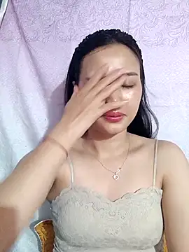 Lili lovely online show from October 2, 2025, 7:45 am