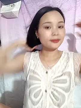 Lili lovely online show from September 24, 2025, 7:04 am