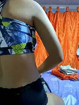 Nezuko-uWux online show from October 19, 2025, 9:17 pm