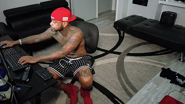 SLANGONDEMHOES online show from September 22, 2025, 4:02 pm