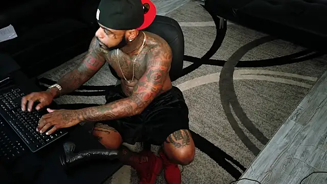 SLANGONDEMHOES online show from October 5, 2025, 6:42 pm