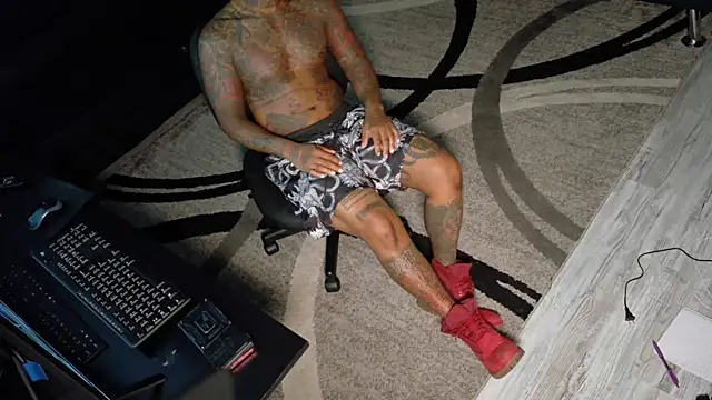 SLANGONDEMHOES online show from September 14, 2025, 12:16 pm