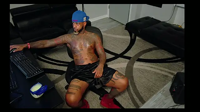 SLANGONDEMHOES online show from October 18, 2025, 9:50 pm