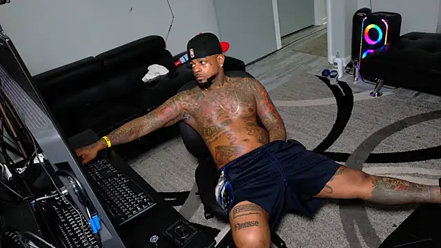 SLANGONDEMHOES online show from March 7, 2026, 8:03 pm