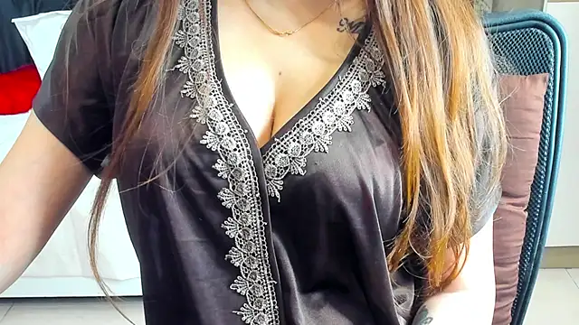 Snapshot of Shawtty_Girl chatting on October 22, 2025, 6:24 am Shawtty Girl online show from October 22, 2025, 6:24 am