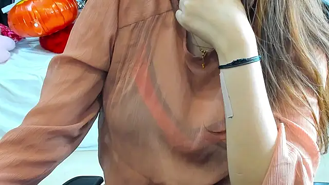 Snapshot of Shawtty_Girl chatting on November 2, 2025, 7:08 pm Shawtty Girl online show from November 2, 2025, 7:08 pm