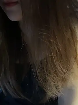 Hinne07 online show from December 14, 2025, 12:39 am