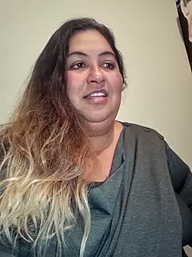 curvy diva  online show from February 8, 2026, 2:42 am