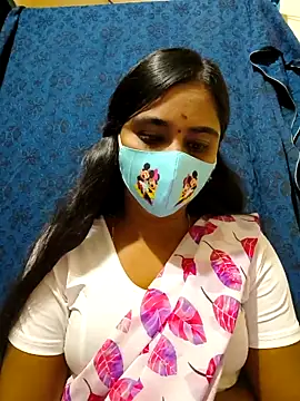 mini-queen online show from November 5, 2025, 4:32 pm