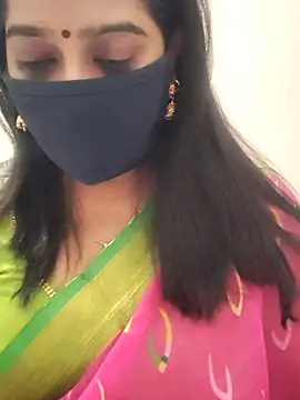 saritha29 online show from November 19, 2025, 5:35 pm