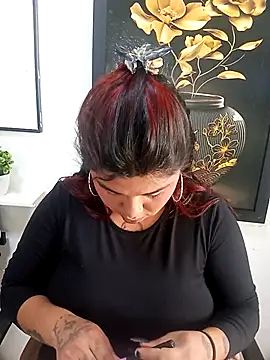 snow belle online show from September 22, 2025, 5:19 pm