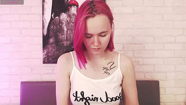 Ericha Stone online show from September 11, 2025, 1:27 am