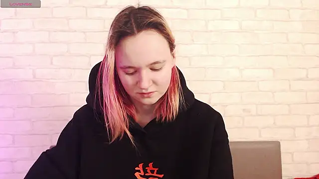 Snapshot of Ericha_Stone chatting on February 26, 2026, 1:38 am Ericha Stone online show from February 26, 2026, 1:38 am