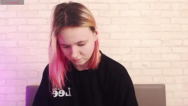 Snapshot of Ericha_Stone chatting on February 3, 2026, 2:53 am Ericha Stone online show from February 3, 2026, 2:53 am