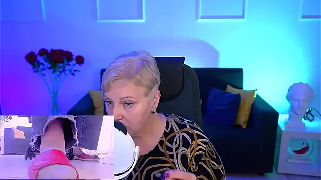 MaryMogan online show from October 7, 2025, 8:48 am