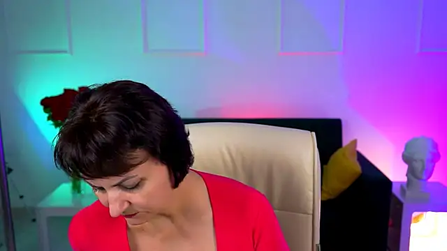 HelenBeler online show from September 17, 2025, 8:38 am