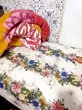 Mayamimi online show from October 15, 2025, 11:57 pm