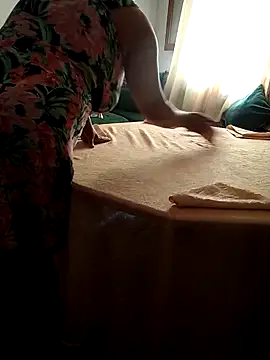 Mayamimi online show from September 25, 2025, 2:01 pm