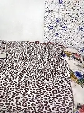 Mayamimi online show from September 23, 2025, 7:48 am