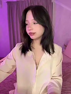 YourLittleDevil online show from January 13, 2026, 5:11 am