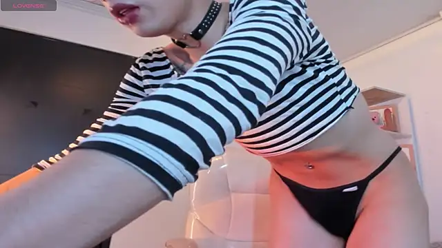 Angeel of lust online show from November 13, 2025, 4:38 am