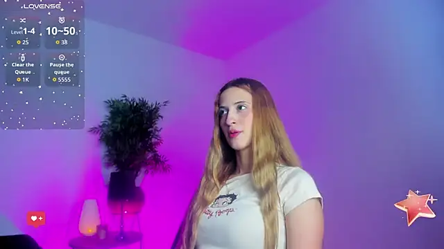 Emilywillis8 online show from September 22, 2025, 1:28 pm