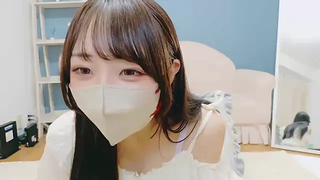 Mashiro-chan online show from September 17, 2025, 7:43 am