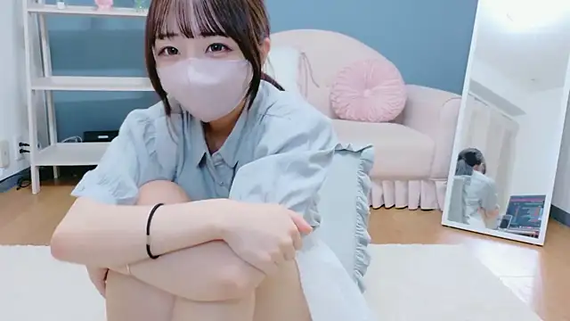 Mashiro-chan online show from October 6, 2025, 7:20 am