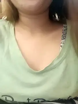 midnightmuse-03 online show from October 7, 2025, 7:04 pm