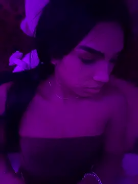 VeronicaSaenzx online show from February 10, 2026, 10:31 pm