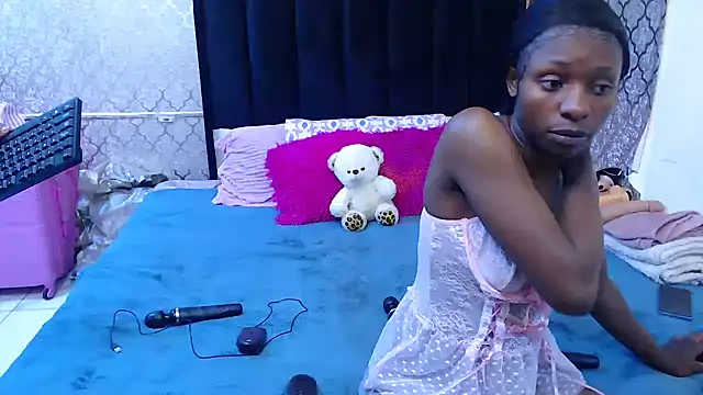 SexyPetitex25 online show from September 30, 2025, 8:15 pm