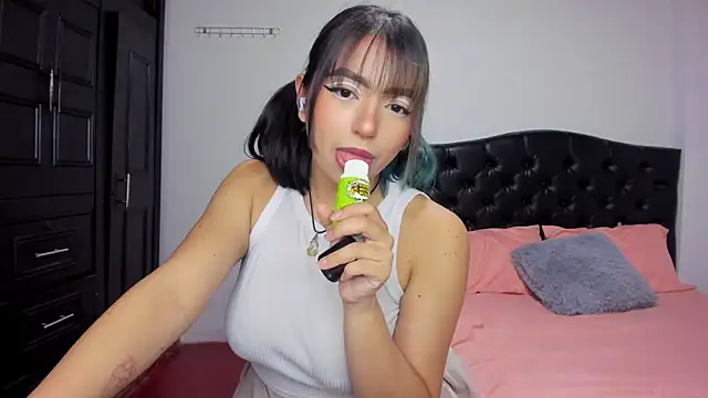 sammy bunny1 online show from October 12, 2025, 3:41 am