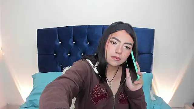 sammy bunny1 online show from September 16, 2025, 4:35 am