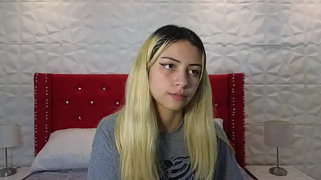 Lucy n pink online show from November 29, 2025, 6:08 pm