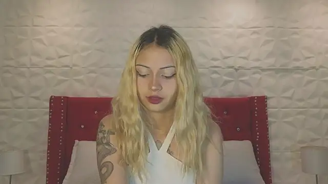 Lucy n pink online show from October 11, 2025, 4:41 pm