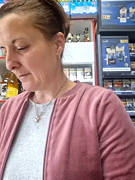 Fluturas2 online show from October 6, 2025, 10:16 am