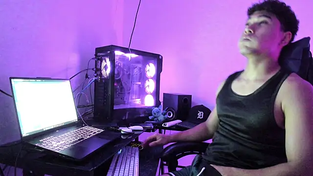 kenji azura1 online show from October 28, 2025, 7:29 am