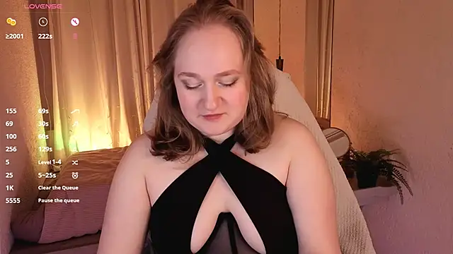 Snapshot of Kitty_Rest_ chatting on June 2, 2026, 2:50 pm Kitty Rest online show from June 2, 2026, 2:50 pm