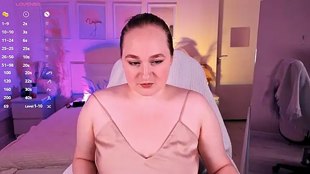 Snapshot of Kitty_Rest_ chatting on November 18, 2025, 4:10 pm Kitty Rest online show from November 18, 2025, 4:10 pm