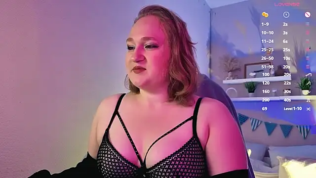 Snapshot of Kitty_Rest_ chatting on October 10, 2025, 2:29 pm Kitty Rest online show from October 10, 2025, 2:29 pm