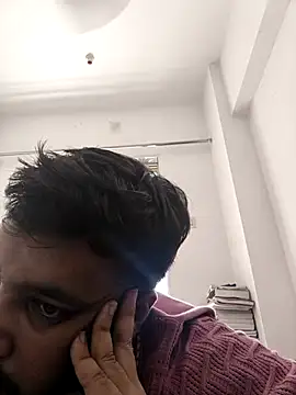 Snapshot of vinay_smalldick chatting on May 5, 2026, 5:43 am vinay smalldick online show from May 5, 2026, 5:43 am