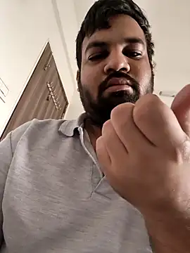 vinay smalldick online show from November 27, 2025, 2:01 am