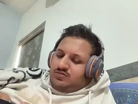 chiikuloveu online show from February 14, 2026, 6:02 am