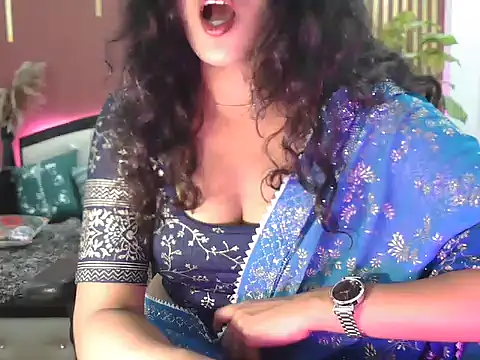 shaalu sharma online show from October 26, 2025, 9:31 am