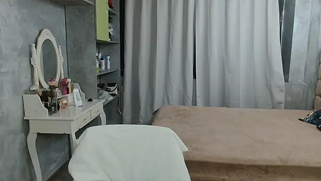 ReeneKortney online show from September 25, 2025, 5:57 am