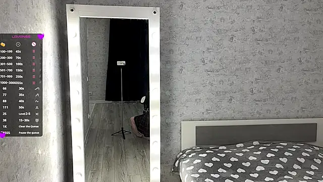 FakeLamb online show from October 1, 2025, 6:12 pm