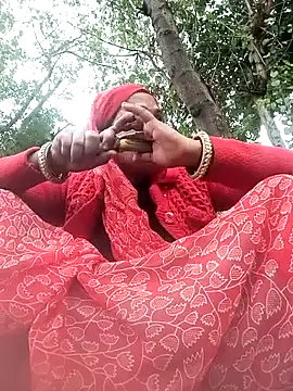 Snapshot of Hansini_Gowda chatting on October 27, 2025, 6:36 am Hansini Gowda online show from October 27, 2025, 6:36 am