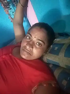 Snapshot of Hansini_Gowda chatting on September 16, 2025, 6:25 am Hansini Gowda online show from September 16, 2025, 6:25 am