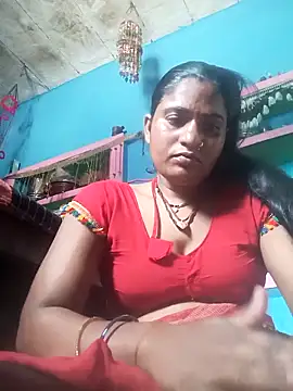 Snapshot of Hansini_Gowda chatting on September 18, 2025, 7:00 am Hansini Gowda online show from September 18, 2025, 7:00 am